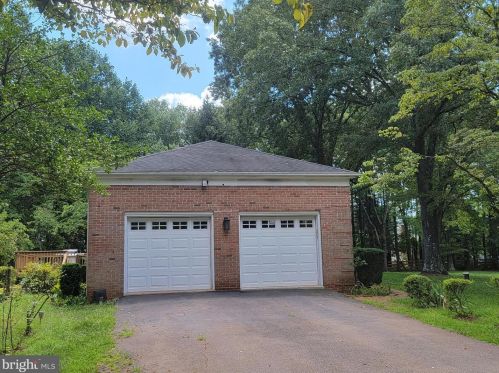 13501 Highland Farms Ct, Nokesville VA  20181-2811 exterior