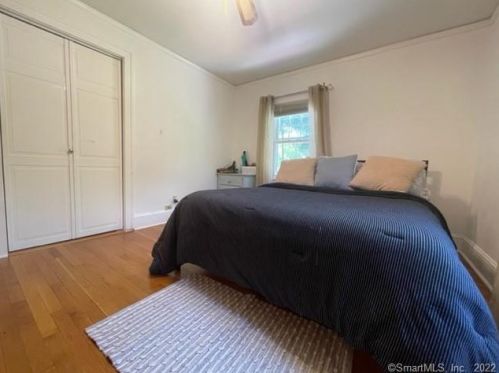 16 Esther Ave, Waterbury CT  06708-4819 exterior