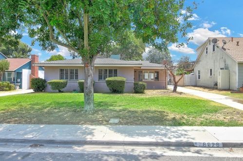 6928 Yellowstone Dr, Riverside, CA 92506-3924