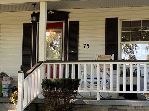 75 Lacock St, Sandy Lake, PA 16145-0035