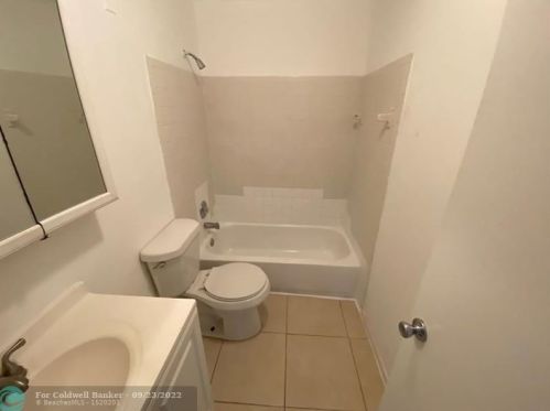 717 57th St, West Palm Beach FL  33407-2515 exterior