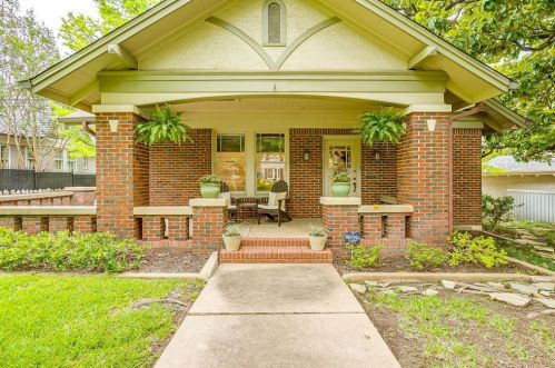 2233 Wilshire Blvd, Fort Worth, TX 76110-1717