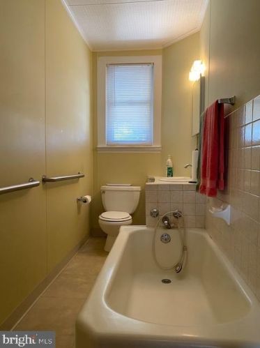 1331 Indiana Ave, Trenton NJ 08638-3822 exterior