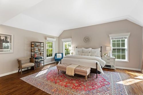 16 Saxony Ln, Woodbury CT  06798-2533 exterior