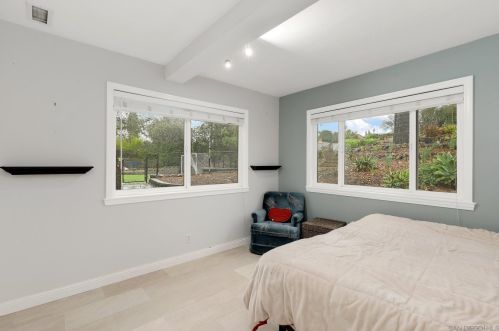 1322 Hamilton Ln, Escondido CA  92029-4316 exterior