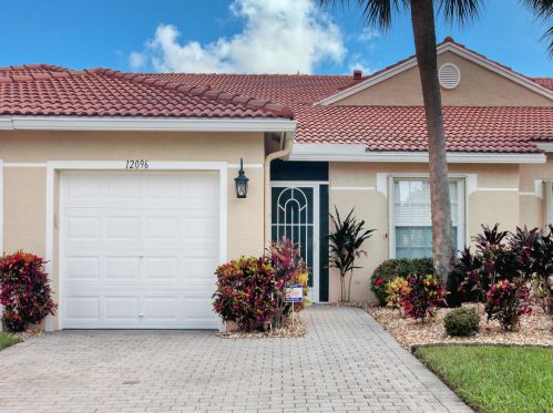 12096 Serafino St, Boynton Beach, FL 33437-2009
