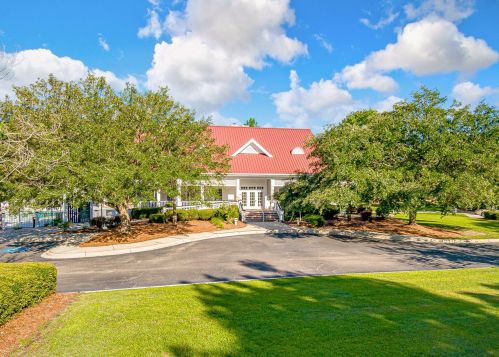 2813 Bottle Brush Ct, Mount Pleasant SC  29466-9202 exterior