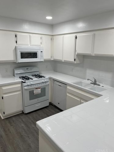 16133 Vermont Ave, Gardena CA  90247-4985 exterior