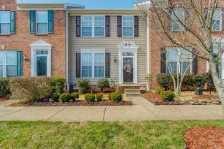 632 Saint Jules Ln, Nashville, TN 37211-7043