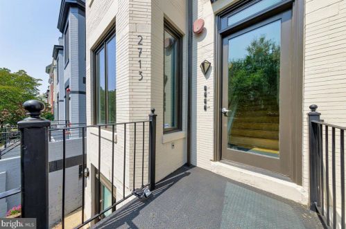 2713 Ontario Rd, Washington, DC 20009-8838