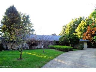 11360 Indian Hills Dr, Bolivar, OH 44612-8843