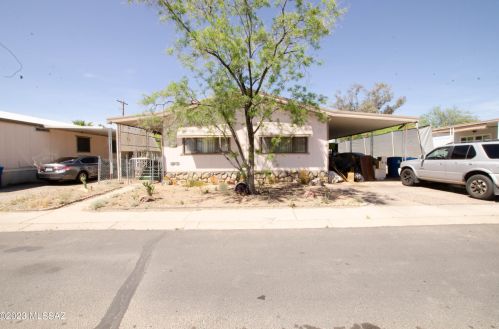 1930 Desert Broom Ln, Tucson, AZ 85705-2268