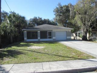 1762 22nd St, Sarasota, FL 34234-8606