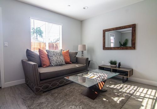 2014 Piru St, Compton CA  90222-3525 exterior