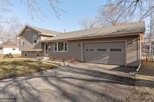 4232 Poplar Bridge Rd, Minneapolis, MN 55437-1427