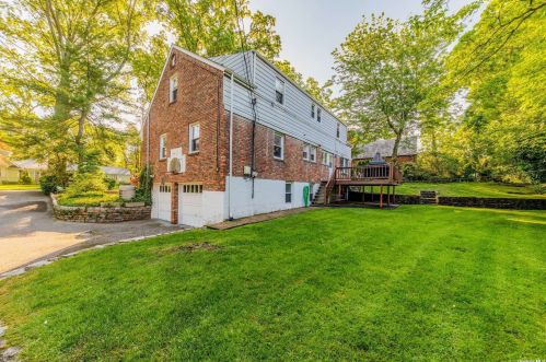 6 Hereford Rd, Great Neck, NY 11020-1706