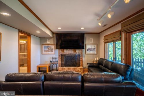 117 Diamond Ct, Harrisonburg VA  22801-3414 exterior