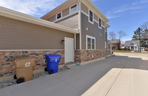 3817 7th Ave, Kenosha WI  53140-5528 exterior