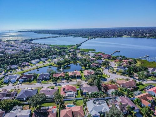 859 Christina Cir, Oldsmar, FL 34677-2764