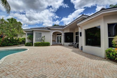 7911 Talavera Pl, Delray Beach FL  33446-4324 exterior