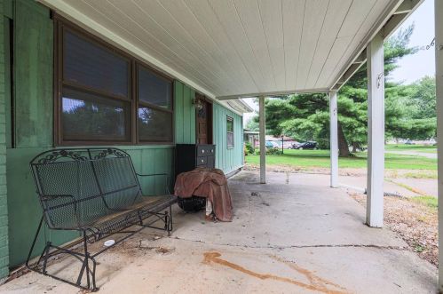 5685 Tall Oaks Dr, Milford OH  45150-2523 exterior