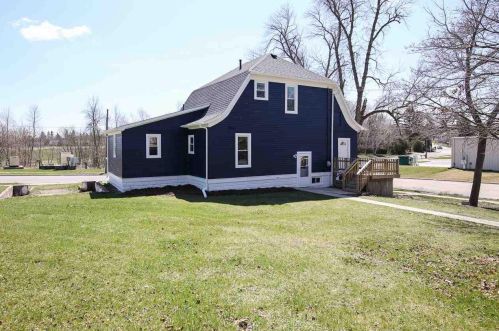 527 Elizabeth St, Mishicot WI  54228-6008 exterior