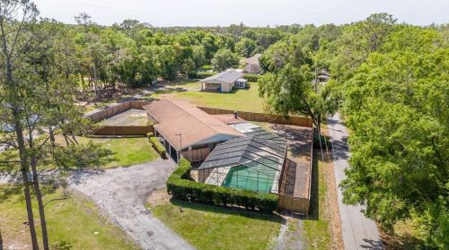 5476 Lake Le Clare Rd, Lutz FL  33558-8013 exterior