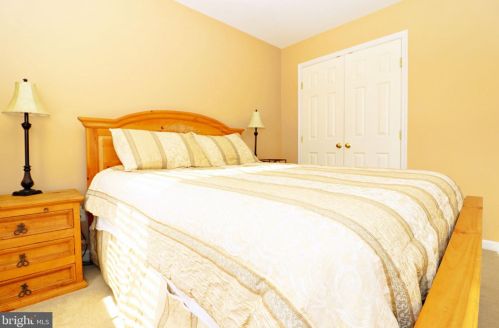 164 Pebble Beach Dr, Charles Town WV  25414-4074 exterior