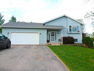 819 Rogers Ave, Viroqua, WI 54665-1038