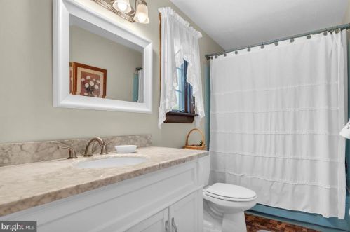 113 Purnell Ave, Riverton NJ 08077-2248 exterior