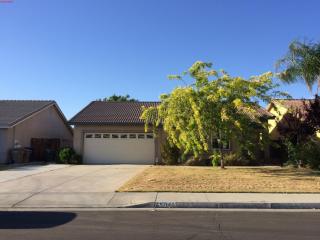 9714 Battersea Park Dr, Bakersfield, CA 93312-5624