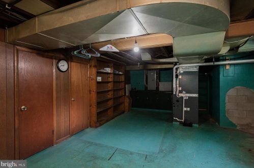 2037 Stone Mill Rd, Lancaster PA  17603-6053 exterior