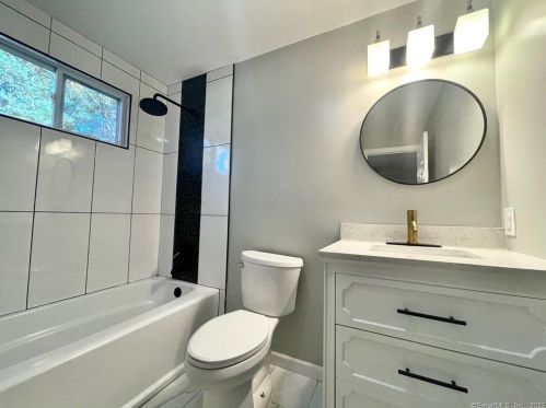 97 Bramblebush Rd, Manchester CT  06040-6300 exterior