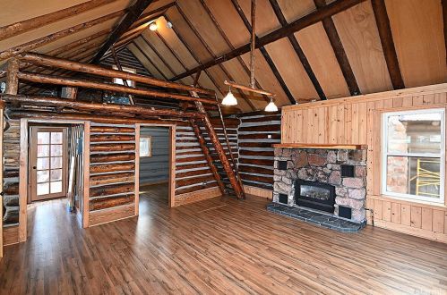 3591 Bill Ave, South Lake Tahoe CA  96150-8457 exterior