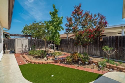 8449 Sleepy Way, El Cajon CA  92021-2090 exterior