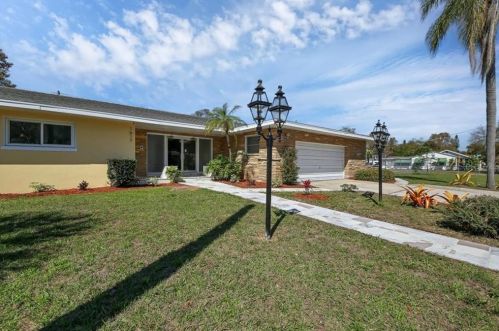 1617 31st St, Saint Petersburg, FL 33712-2539