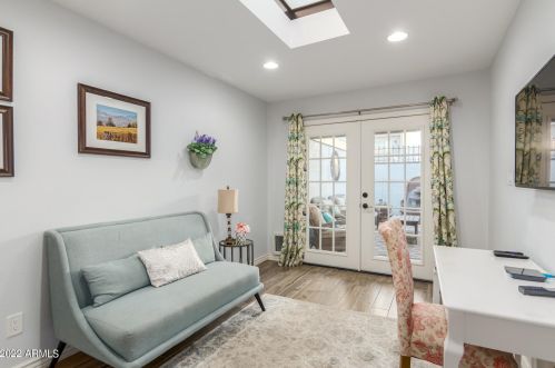 7724 Camelback Rd, Scottsdale AZ 85251-1801 exterior