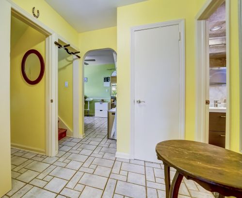 656 Avenue A, Bayonne NJ  07002-1801 exterior