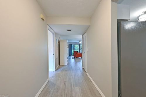 218 Sugar Pine Ln, Naples, FL 34108-2569