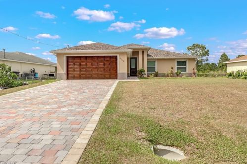 3110 42nd St, Lehigh Acres, FL 33971-5919