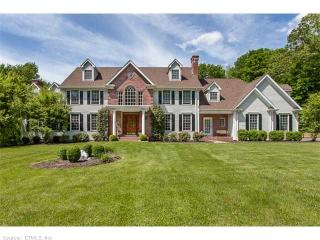 3 Elderslie Ln, New Haven, CT 06525-1038