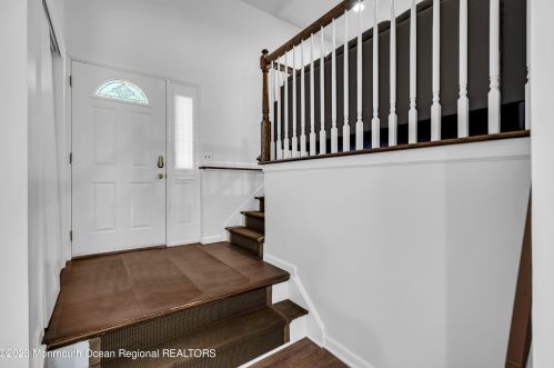 955 Hearthstone Dr, Lakewood NJ  08701-5513 exterior