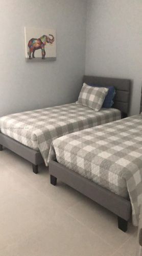 1110 Indian Rdg Trl, Kissimmee FL 34747-1928 exterior