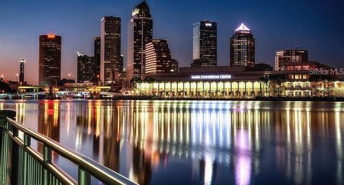 15408 Bama Breeze Pl, Wimauma FL  33598-2215 exterior