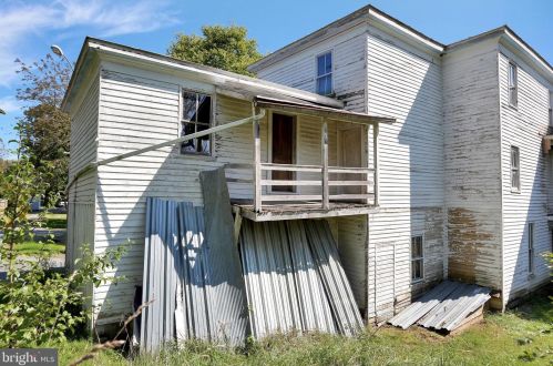 310 Main St, Edinburg VA  22824-9439 exterior