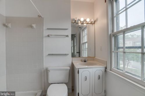 3029 Seminole Rd, Woodbridge VA  22192-1840 exterior