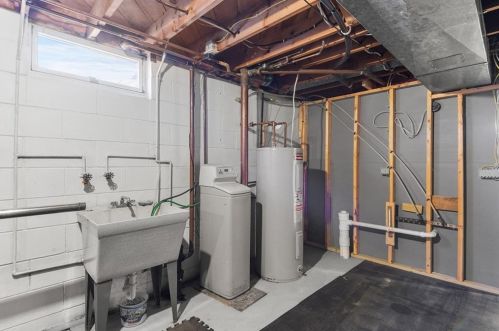 405 Seminole Ave, East Farmington WI  54020-8151 exterior