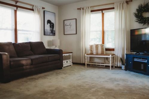 2013 Ridge Ave, New Kensington PA  15068-4043 exterior