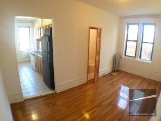 3033 42nd St, Long Island City NY  11103-3035 exterior