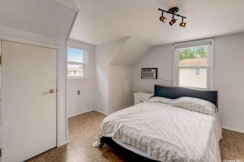 1317 Union Ave, Floral Park NY  11003-2610 exterior